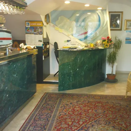 Laguna Blu ホテル 2*