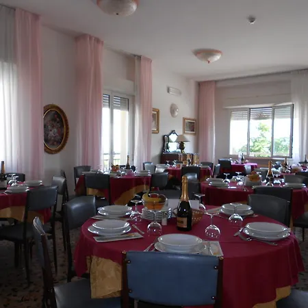 ホテル Laguna Blu リミニ