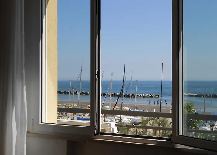 Laguna Blu Отель